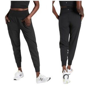 Athleta Distance Jogger in Dobby Black Women’s Size XL